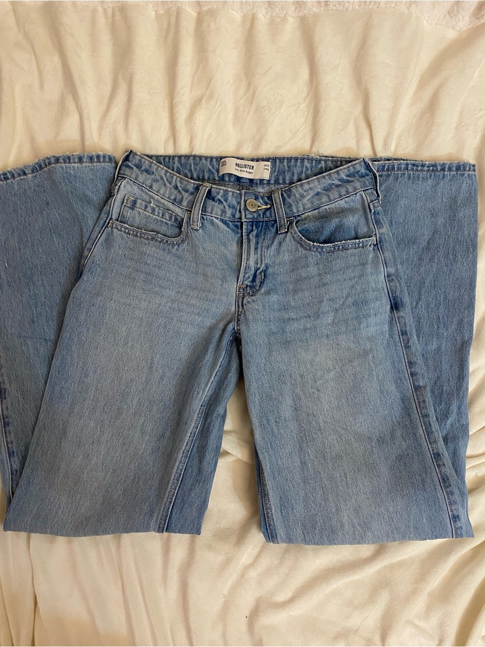 Hollister Light Wash wide leg Women’s Jeans